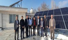 افتتاح نخستین نیروگاه خورشیدی پشت‌بامی در اداره‌کل اقتصاد و دارایی آذربایجان غربی