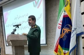 دشمن با قدرت رسانه‌ای اقدام به جنجال‌آفرینی در ایران می‌کند