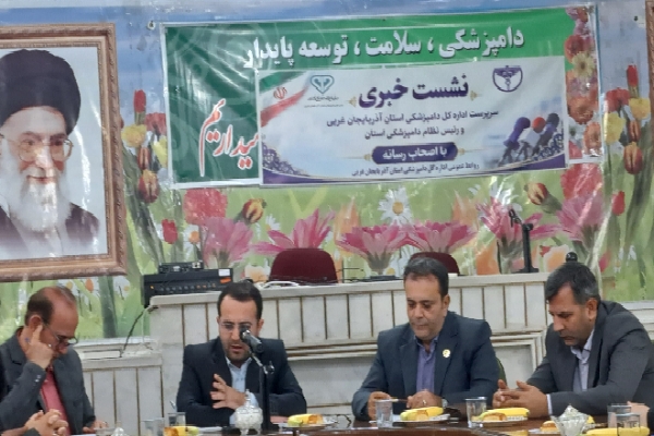 کاهش ۵۰ درصدی کانون‌های تب برفکی در آذربایجان‌غربی؛ انجام ۱۷ میلیون نوبت‌سر واکسیناسیون دامی در شش‌ماهه نخست سال