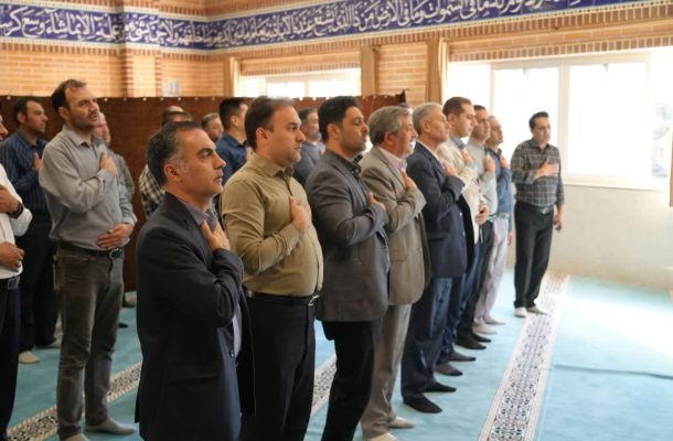 برگزاری مراسم چهلمین روز تدفین رهبر معظم انقلاب در ادارهکل راه و شهرسازی آذربایجانغربی برگزاری مراسم چهلمین روز تدفین رهبر معظم انقلاب در ادارهکل راه و شهرسازی آذربایجانغربی